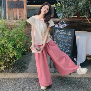盐甜系穿搭减龄休闲娃娃衫上衣套装女夏新款粉色显瘦阔腿裤两件套